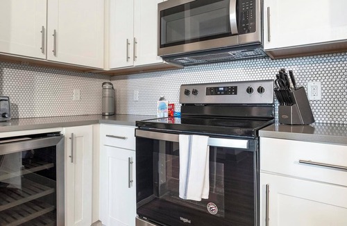Florida Central Atlantic Coast Apartment | Landing | Stylish 1BD, Gym, Pool