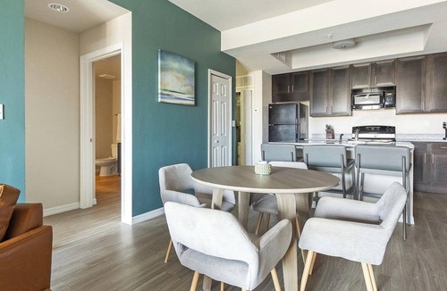 Fort Myers Apartment | Landing | Stylish 1BD, Courtyard, Gym