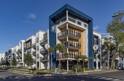 San Marco Apartment | Landing | Stylish 2BD, Pool, Gym