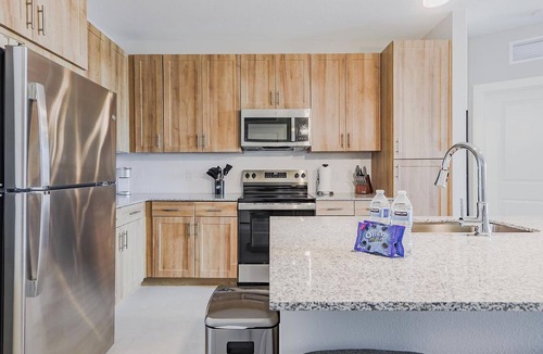 Interchange Square Apartment | Landing | Stylish 2BD, Clubhouse, Gym
