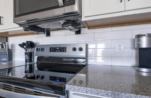 Fort Myers Apartment | Landing | Stylish 2BD, Pool