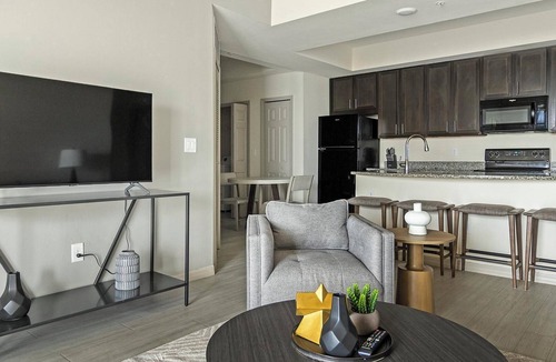 Eastwood Village Apartment | Landing | Stylish 2BD, Yoga Studio, Clubhouse