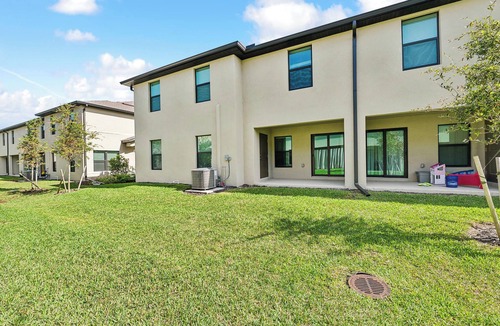Port Charlotte Apartment | Landings at Westport 2022 l 2 Bd 2.5 Bth