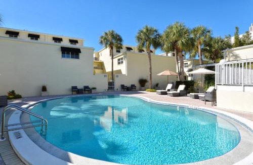 Longboat Key Apartment | LaPlaya 104A Gulf front Walk right from your lanai onto the private beach