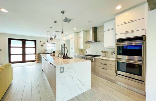 Dolphin Isles House | Large 4-bedroom home-Downtown-Heated Pool-across the street from the beach