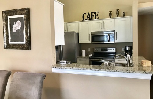Westridge House | Large 4 bedrooms; Sleeps 8; 2 master bedrooms, 3 baths, Free Wifi