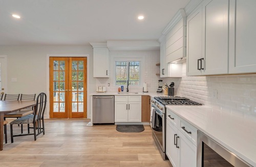 Ocean View House | Large 6BR Shore Retreat w/Pool, Big Yard – Near Ocean City & Sea Isle Beaches
