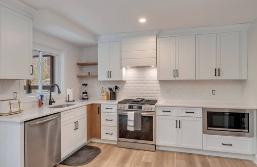 Ocean View House | Large 6BR Shore Retreat w/Pool, Big Yard – Near Ocean City & Sea Isle Beaches