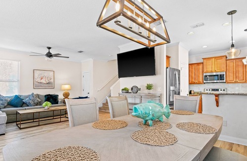 Villages of Crystal Beach House | Large and comfortable home close to the beach with w/d, full kitchen, & balcony