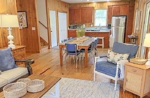 Edisto Island House | Large Beautiful home DIRECTLY on bike path! Easy & Short beach-walk!