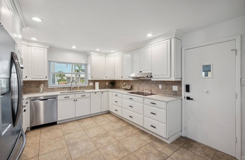 Seminole House | Large Family Friendly Heated Pool Home w/Outdoor Escape. Near Multiple Beaches!