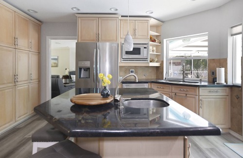 Largo House | Large Family Pool Home - 5 BR w/2 Primary Suites!, Sleeps 15+, Very private!