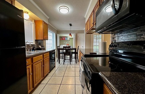Whitehaven House | Large Groups in Southhaven Memphis