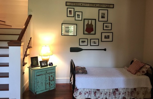 Lavonia House | Large Home Deep Water Close to I-85 Pet Friendly Clemson/UGA Convenient