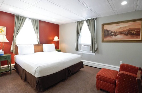 Ventnor City Hotel | Large Hotel Room 250 feet from the boardwalk and beach.