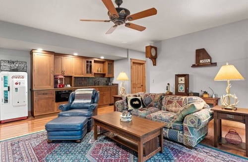 Lake Lure House | Large Luxury Home w/Hot Tub & Game Room with access to Rumbling Bald Resort