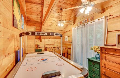 Tellico Plains House | Large Mountain Creek! Cabin in Tellico Plains