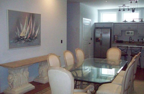 Macon Apartment | Large New Downtown Loft