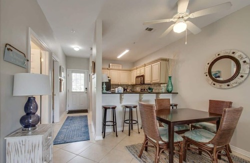 Seagrove Beach Condo | Large Pool, 2 Bikes & Golf Cart! Bike to the Beach! 940 Sq Ft! Community Grills!