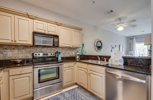 Seagrove Beach Condo | Large Pool, 2 Bikes & Golf Cart! Bike to the Beach! 940 Sq Ft! Community Grills!