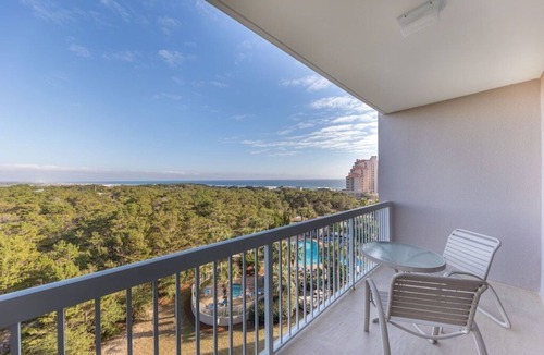 Sandestin Condo | Large Private Beach Access! Pickleball, Mini Golf, Basketball, Pools, Hot tub!