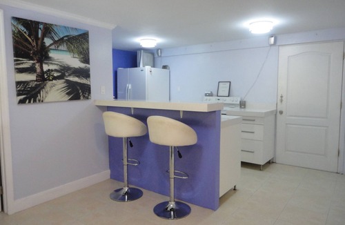 Fort Lauderdale House | LARGE Private Guest House on Waterfront Estate - Kayak+Bike+Fish+Outdoor Lounge