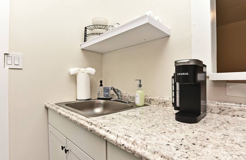 Winter Garden Apartment | Large Studio Apartment Near Downtown