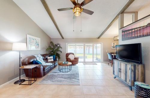 Largo House | Largo Beach Retreat