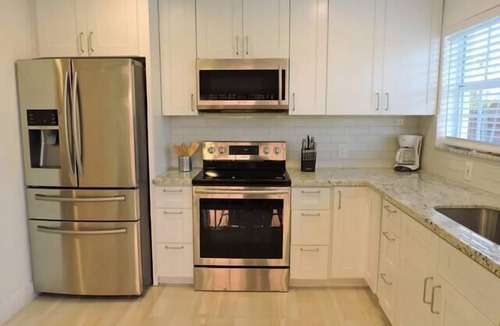 Hollywood Lakes House | Las Brisas 5bdrms/3baths Large Patio Heated Pool