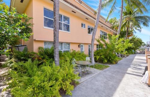 Hendricks and Venice Isles Apartment | Las Olas Blvd Exclusive Apt with waterview