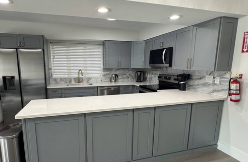 Hendricks and Venice Isles House | Las Olas Escape-Great Waterfront Duplex for 6 Pool