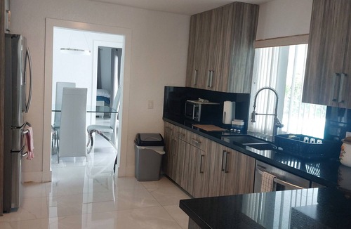 Caloosahatchee House | LAST MINUTE DEAL $180 CAPE CORAL, PETS OK