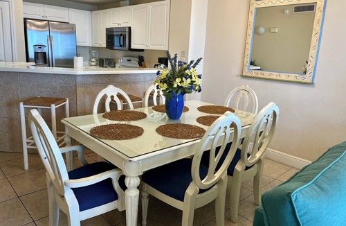 Miramar Beach Condo | LAST MINUTE SPECIAL WEEK OF AUGUST 8 - FREE BEACH SERVICE