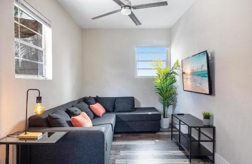 Poinciana Park Apartment | Lauderdale Bliss - Mins to Las Olas & Beach