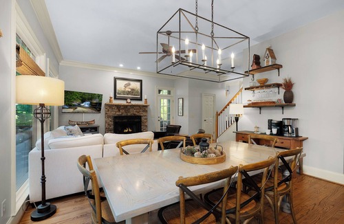 Big Canoe Cabin | Laurel Landing Lodge - Big Canoe GA