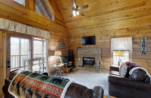 Sevierville House | Lazy Bear Cabin Cabin