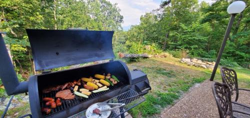 Sevierville Villa | Lazy Bear Cabin