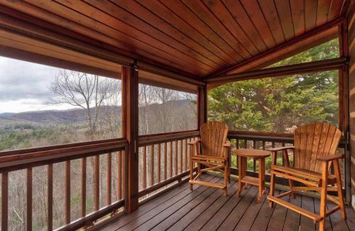 Ellijay Ski Chalet | Lazy Bear Lodge - A Mountain Top Cabin