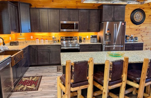 Walland Cabin | Lazy Bear Lodge | Luxurious, Hot Tub, Theater Room & Expansive Decks