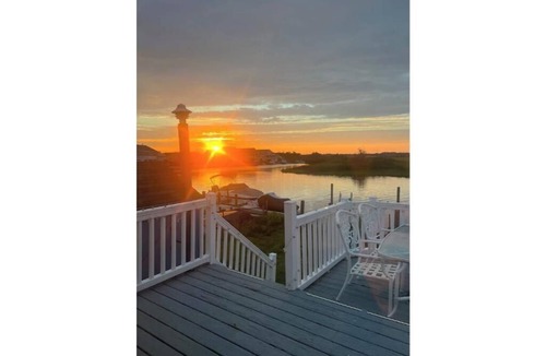 Tuckerton Beach House | Lazy Lagoon