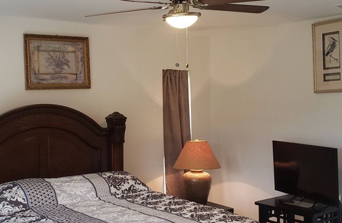 Westminister Bed & Breakfast | Le chateau; Entire house 3 rooms . 2 bathrooms.