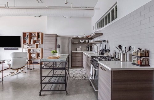 Poncey-Highland Apartment | Le Noir Et Blanc by Atlanta Luxury Rentals