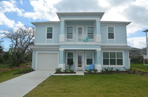 Marineland Acres House | Legasea a gorgeous 5 bed4 Bath Luxury Beach House Hot Tub Fenced Yard