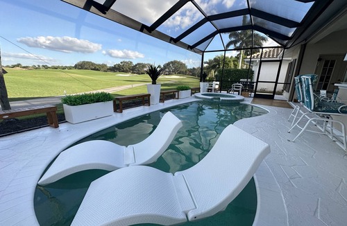 Falcons Glen House | Lely Resort - Cozy Coastal Cottage 3 BR/2BA Pool Home - on Flamingo Golf Course