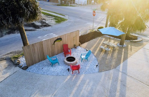 Bid-a-wee Beach House | 🏖️ “Less crowds, more paradise—book your beach escape and save!”