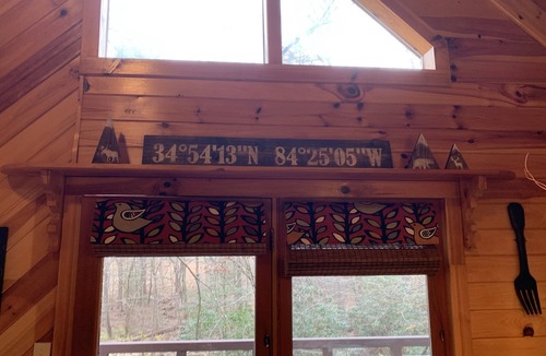 Cashes Valley House | Lickskillet Lodge 4bd/2bath ON FIGHTINGTOWN CREEK, Trout