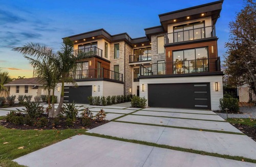Sarasota House | Lido Luxe Estate: Rental with Pool & Rooftop Deck