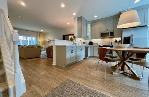 Rehoboth Beach House | Light, Airy, Modern! Weekly Parking Pass, Linens, Bikes & More Included!