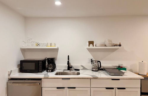 Petworth Apartment | Light-Filled Lower Suite · Brand New · Private · 5 Mins to Metro · Parking
