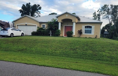 North Port House | Like family